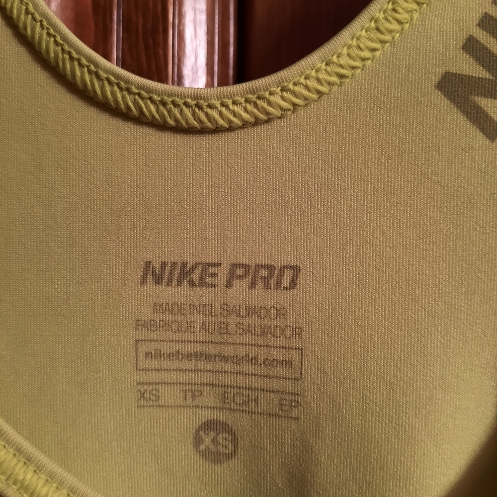 Nike tank top - Picture 3 of 4